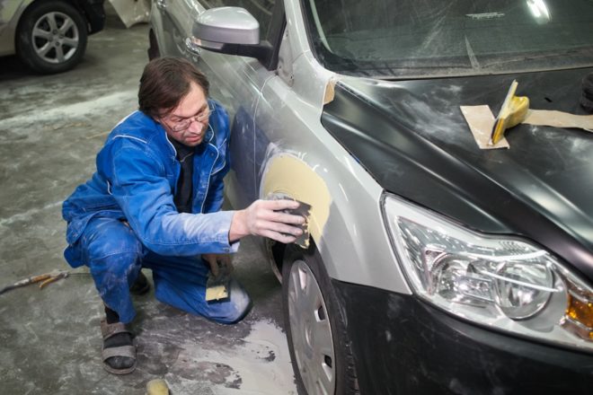 Самостійно шпаклюємо кузов автомобіля